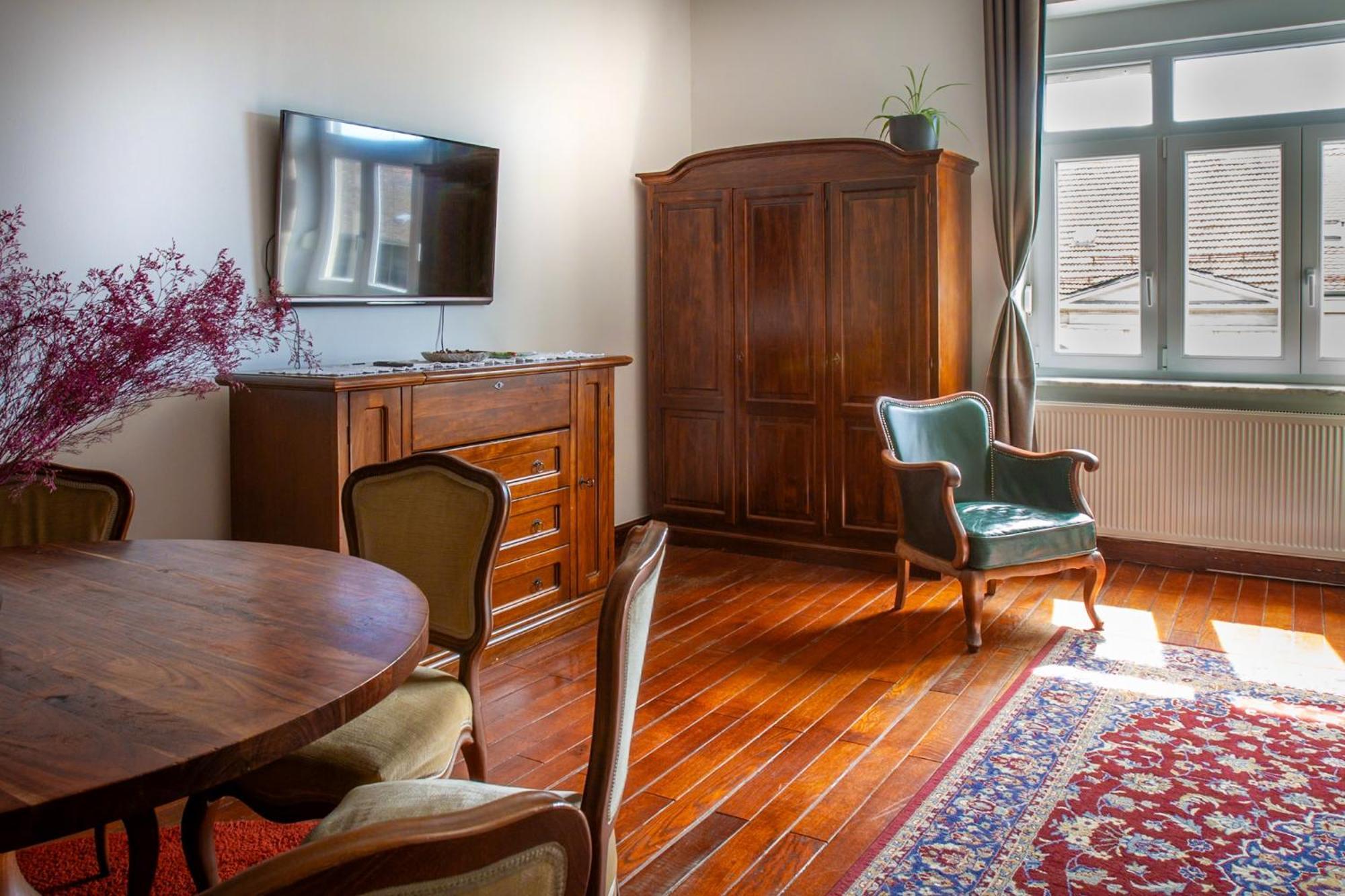 Chic Antique Dana - Zagreb Center-View Apartment Ngoại thất bức ảnh